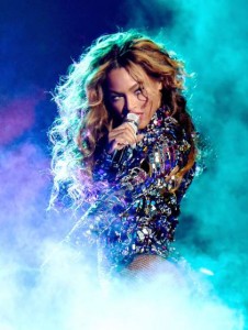 INGLEWOOD, CA - AUGUST 23:  Beyonce performs onstage during the 2014 MTV Video Music Awards rehearsals at The Forum on August 23, 2014 in Inglewood, California.  (Photo by Kevin Mazur/MTV1415/WireImage)